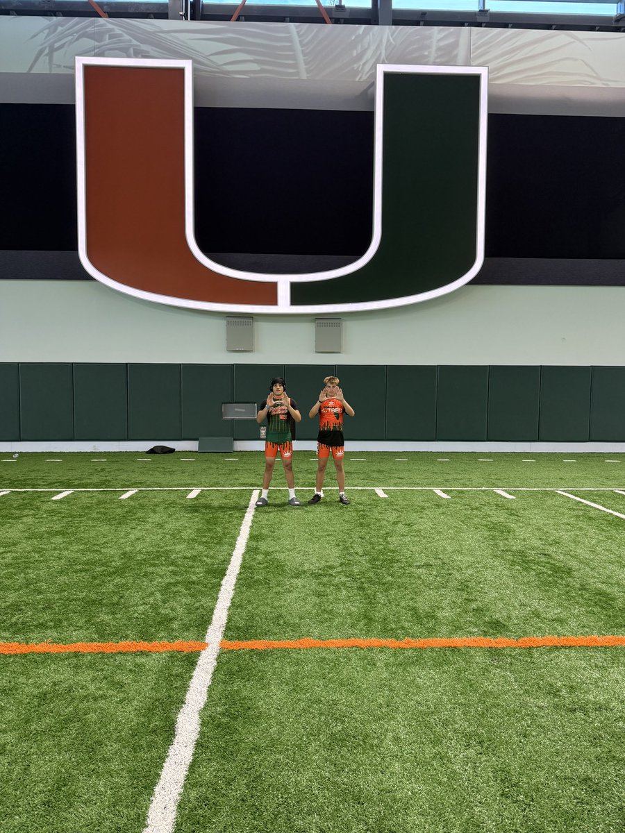 JrNowling's tweet image. Awarded Future Four @FootballHotbed National Middle School Invitational Showcase c/o 2030. Thank you @PhillipsQBA and coaches for the training and experience @CanesFootball.
@xfactorQB
@QBHitList
@PrepRedzoneIN
@On3Recruits