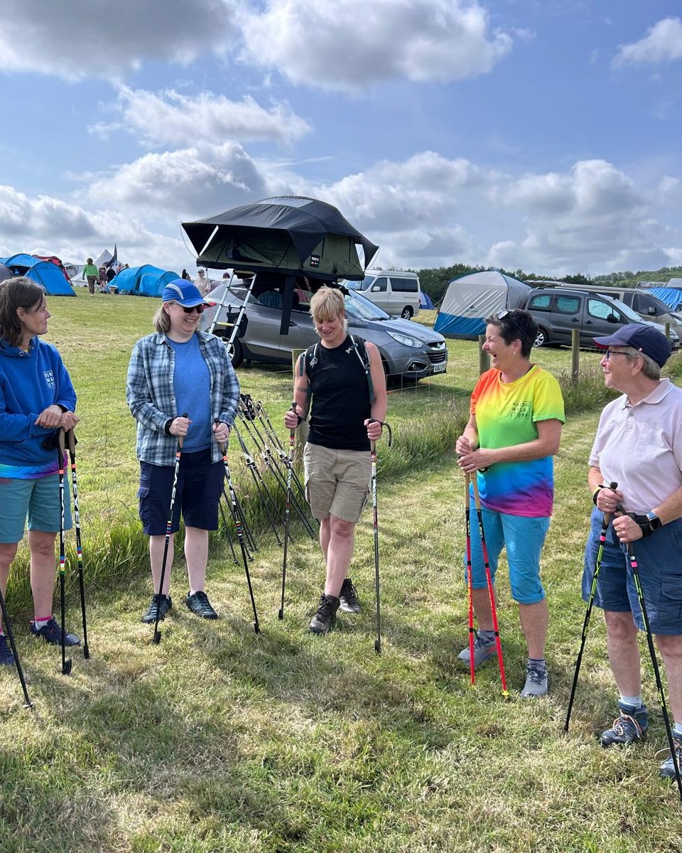 OutandWildlgbtq's tweet image. 🌞 Embracing the morning glow with a refreshing Nordic walk! There's nothing like soaking in that gorgeous sunshine to kickstart the day. 🌿🥾

📷: @elsiemoorephotography

#MorningMagic #NordicWalking #OutAndWild25