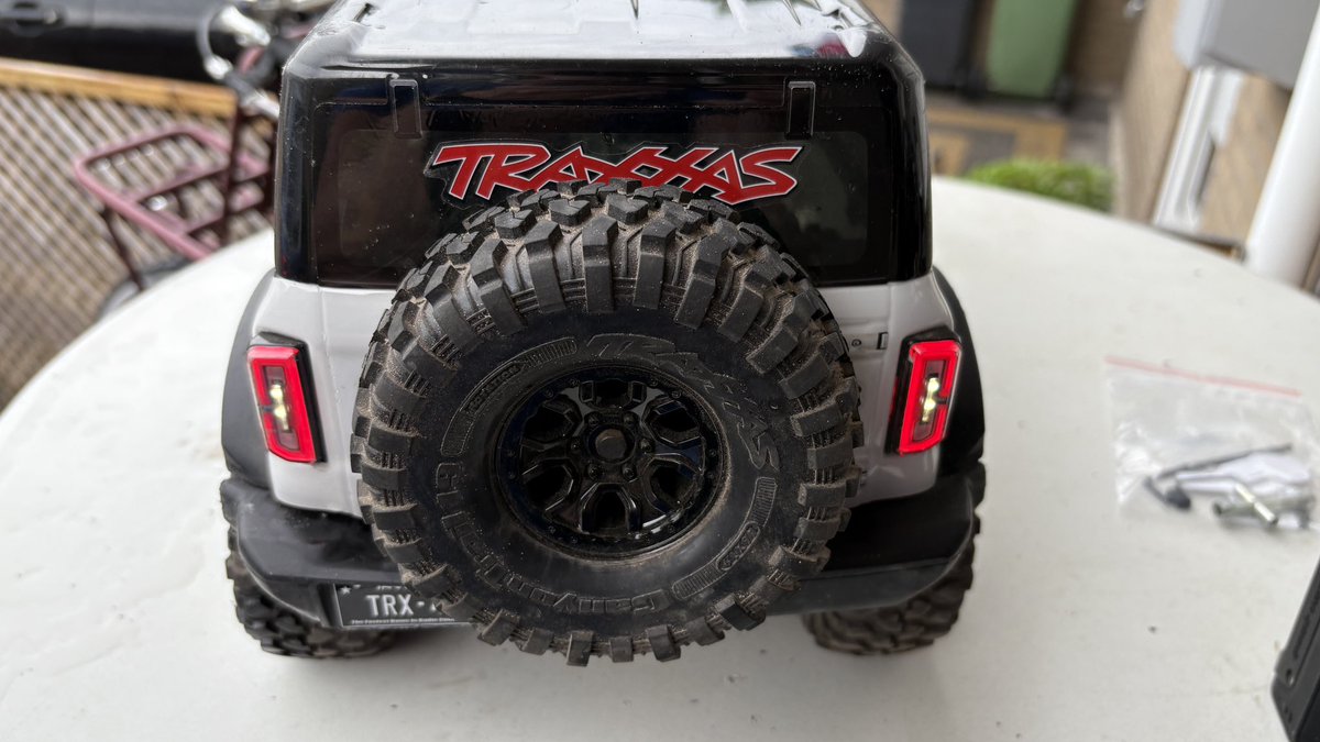 zachary3dprints's tweet image. What an ease, the lights on my Bronco @Traxxas wasn’t working properly, today I inspected it and see what was wrong… one wire on the receiver was loose 🤦♂️
Yeah, I know… easy and simple solution to fix, if you know where to look.
