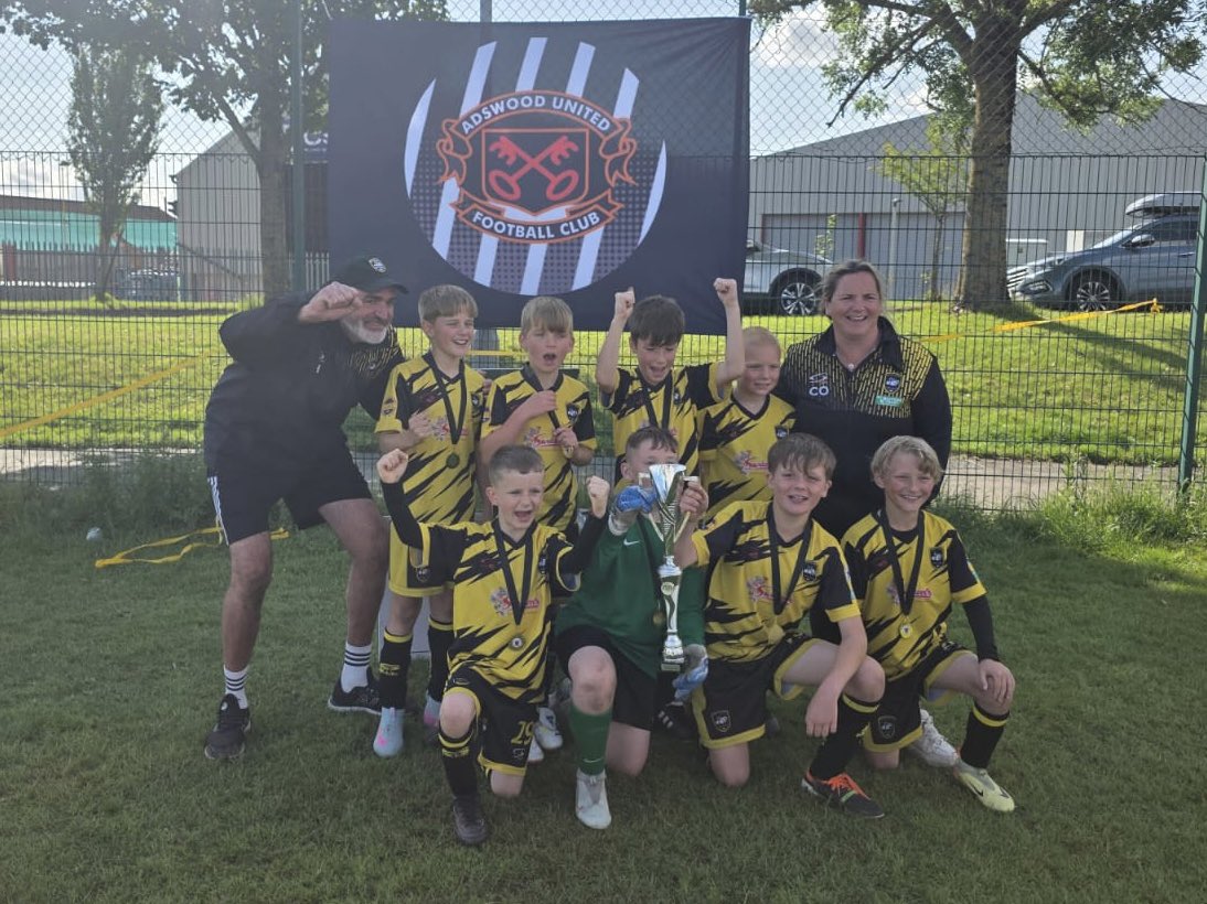 Match Report NMJFC U10s Hornets - 01/06/25

nmjfc.co.uk/post/match-rep…

⚽️🖤💛⚽️ 
#upthemillers
#withyouharrylad