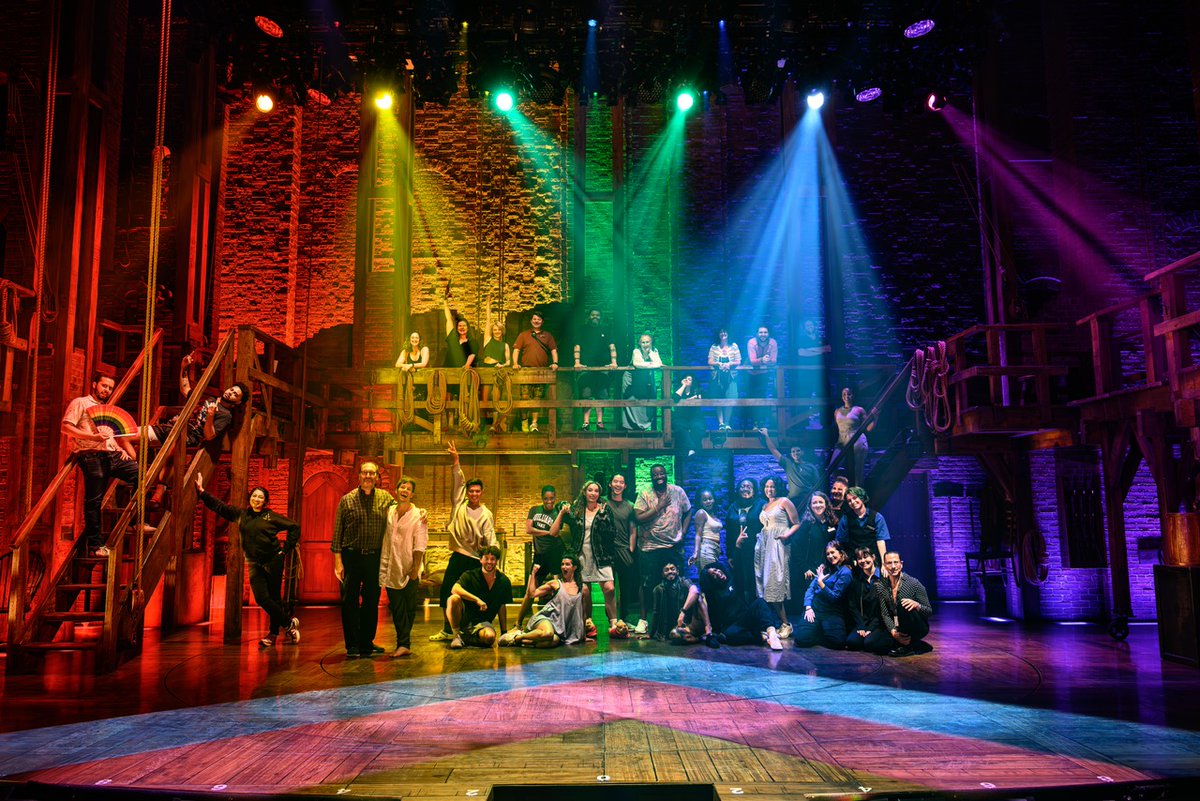 HamiltonMusical's tweet photo. From the Broadway #HamFam to you, Happy Pride. 🏳️‍🌈

📸: @MundellModernPixels https://t.co/e2fSg3MIrV