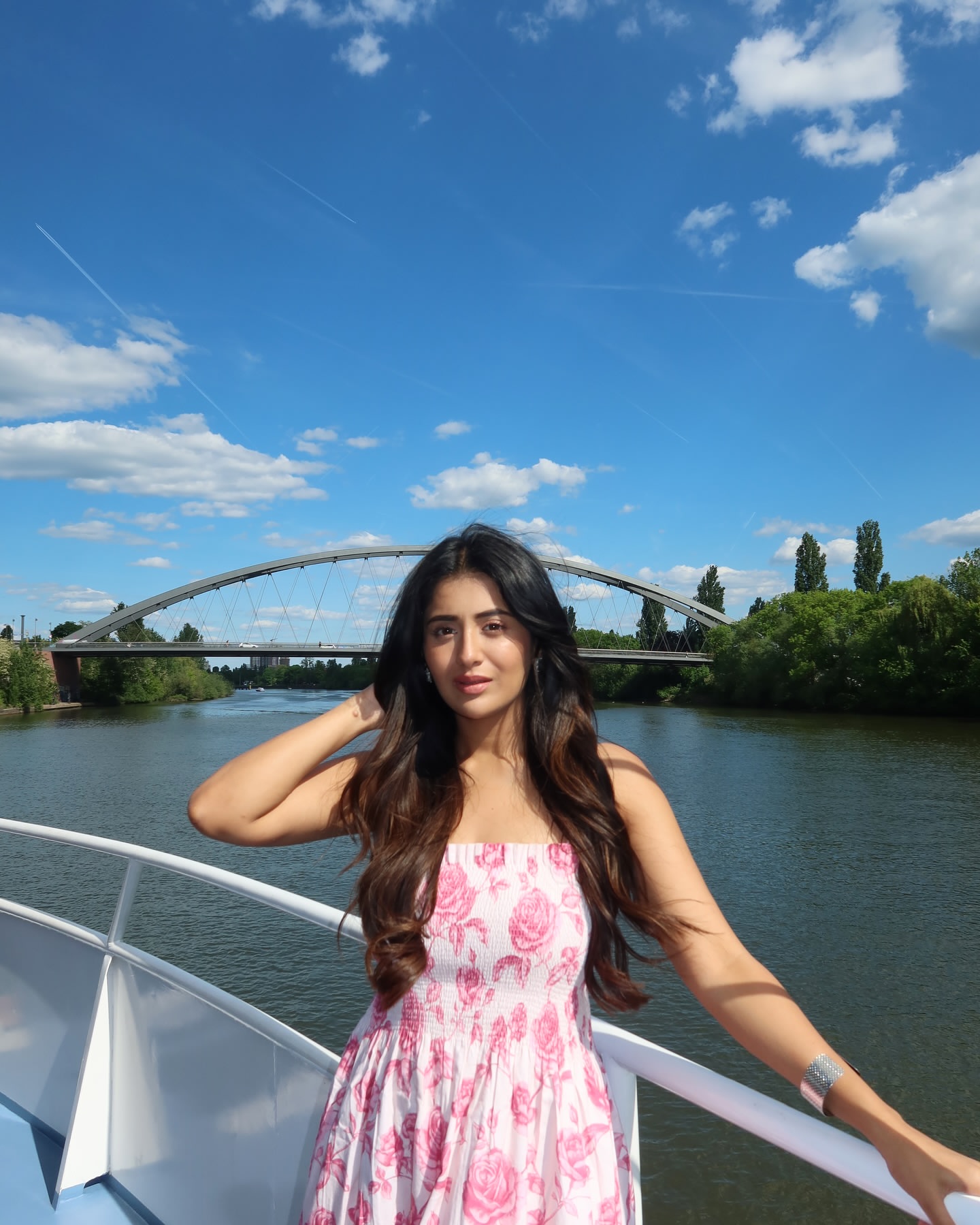 GtaMn_8bwAAEx6p?format=jpg&name=large