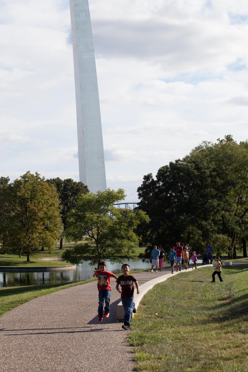 GatewayArchSTL's tweet image. Hey you. Yes, you with the phone. Come outside. Touch grass. Hug a tree. Ride to the top of your favorite 630-foot icon. I promise I’ll make it worth your screen break 🌤️🌱 #GetOutsideDay