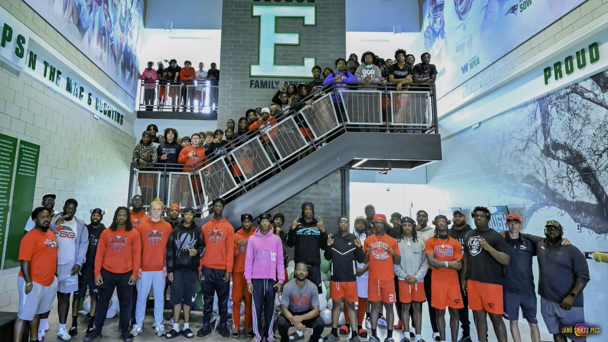 Coach Bobby Collins (@southpointefbsc) on Twitter photo Thank you to <a href="/CoachBHumbert/">Brock Humbert</a> and <a href="/CoachIReed/">Issac Reed</a> for giving @FootbaSPHS a great experience at <a href="/EMUFB/">Eastern Michigan Football</a> Thank you to <a href="/CoachBHumbert/">Brock Humbert</a> and <a href="/CoachIReed/">Issac Reed</a> for giving @FootbaSPHS a great experience at <a href="/EMUFB/">Eastern Michigan Football</a>