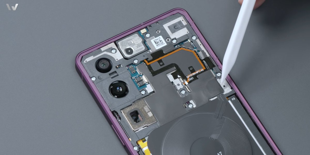 TechHome100's tweet image. Sony Xperia 1 VII teardown 
Rear view and Camera details 
#Sony #SonyXperia1VII 
1/7🧵