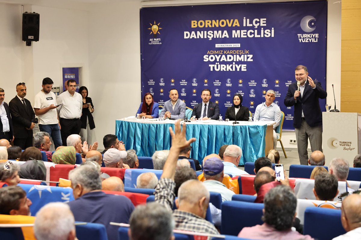 📍Bornova 

AK Parti Bornova İlçe Danışma Meclisi Toplantımızı, teşkilat mensuplarımızın yoğun ve coşkulu katılımlarıyla gerçekleştirdik. Toplantımıza katılım sağlayan MKYK üyemiz Sayın Emre Cemil Ayvalı’ya kıymetli katkılarından dolayı teşekkür ediyoruz. 
Birlik ve kardeşlik