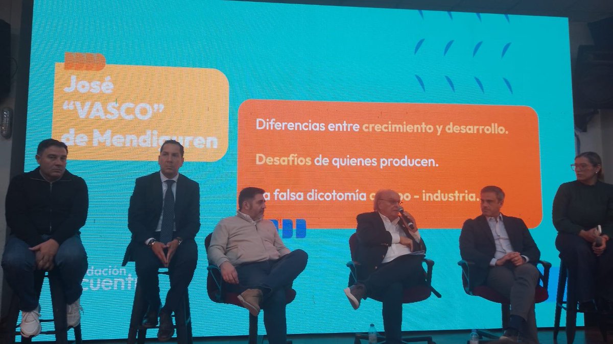 🔴 <a href="/taniakysha/">Tania Kyshakevych ✌🏻🇦🇷</a> organizó en Córdoba un Encuentro Federal por una Argentina que produce, junto a la Fundación Encuentro.
Entre los disertantes están Guillermo Michel, José Ignacio de Mendiguren y Juan José Bahillo.