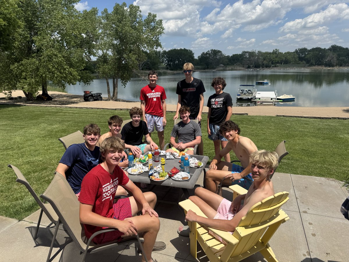 Great time in Kearney for the <a href="/UNKMBB/">UNK Men's Basketball</a> Camp! Onto more games today in KC🚗