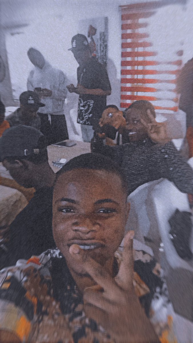 bigbright1927's tweet image. Live at @build_on_bob akure meet up

#BOB
#BOBNG
#BOBAkure