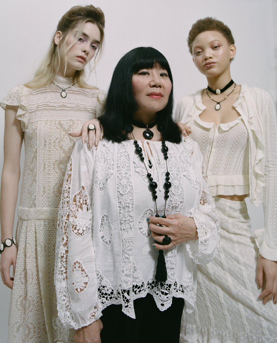 The girls of #AnnaSuiRE26 💘 Behind the magic with Anna and her muses @saniquedill @rylea_beth