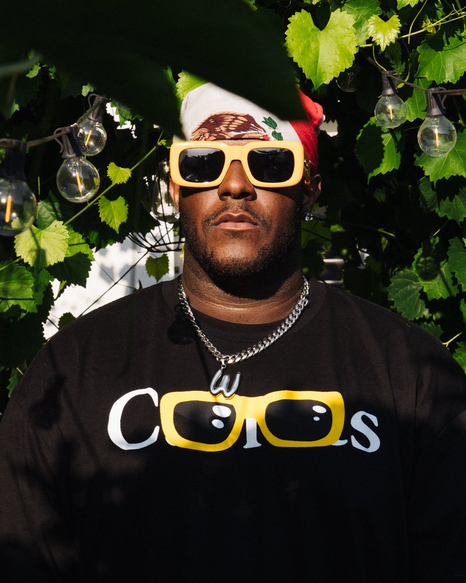 latifyahyaa's tweet image. Carrots™ x WISDOM® “Makes Yellow” Summer 2025 Eyewear Collab