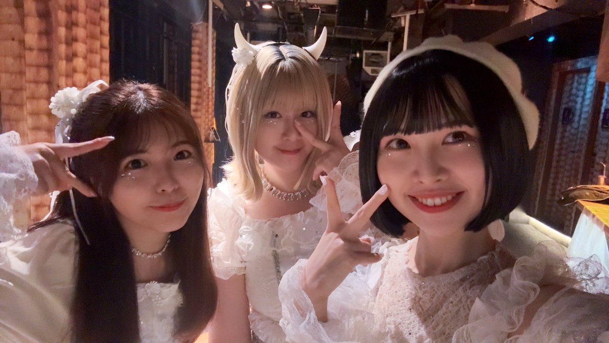J-POP COVER FES vol.28
ありがとうございました❤︎🍫

とっても楽しく参加させて頂きました！
3人の参加だからこそ、選曲したB小町メドレーはいかがでしたか？？

盛り上げてくださった皆様、出演者・スタッフの皆様、本当にありがとうございました🤲✨

#JCF28
<a href="/JPOPCOVER_FES/">J-POP COVER FES produce by ヲタクノアソビ</a>