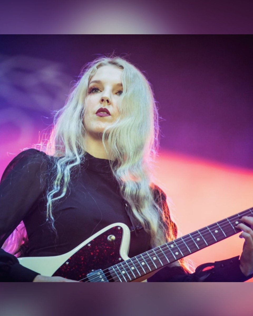 Season of Mist (@seasonofmist) on Twitter photo The enchanting Sylvaine
Photos by Gaël Hervé The enchanting Sylvaine
Photos by Gaël Hervé