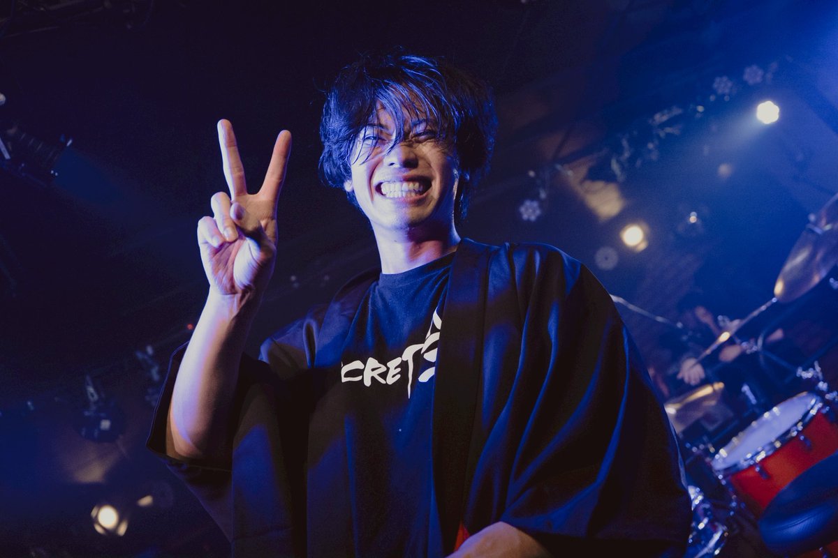 昨日は久々にシクシクやりました
観てくれた皆、呼んでくれたすごバン
ありがとね
最高の誕生日になったよ✌️
2年経ったけど俺はSecret^弐の瑛太だ

photo by <a href="/mattuan_camera/">まっつぁん</a>