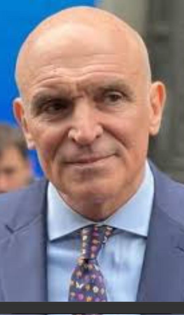 NARCOLIBERTARIO
HIJO DE REMIL PUTA
FUENTE:FRED MACHADO