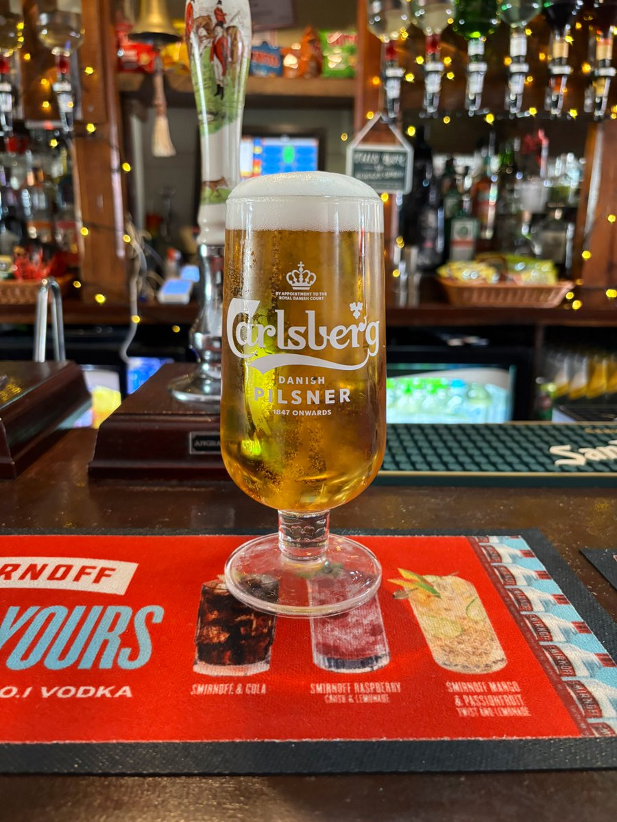 LondonPubMap's tweet image. The Hope &amp;amp; Anchor in Poplar. This is a proper oldschool East End pub. The Gigi’s are on the telly, all the regulars are sat around the bar, there are two Fives boards and the hospitality is warm, loved it.
#hopeandanchor #poplar