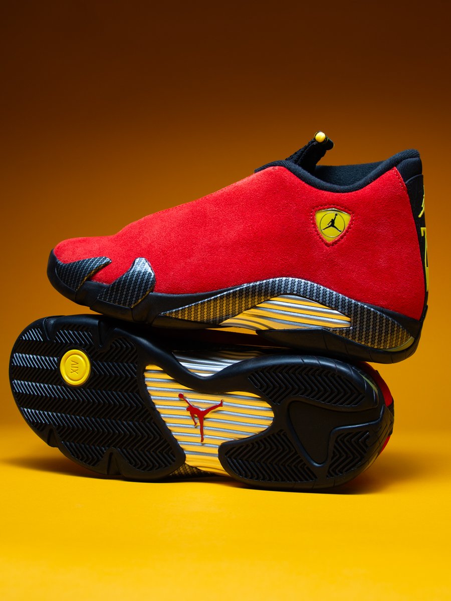 red jordans at foot locker