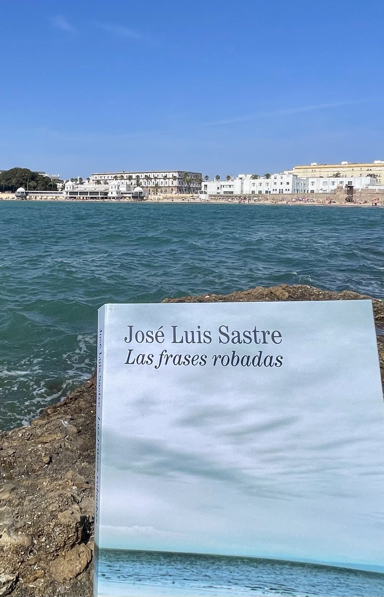 Raúl (@raulvguerrero) on Twitter photo La Caleta, viento de poniente y una lectura pendiente de <a href="/jl_sastre/">José Luis Sastre</a>
Aprendiendo que en esta vida hay renuncias que son victorias.
Aquí, al sur del sur. La Caleta, viento de poniente y una lectura pendiente de <a href="/jl_sastre/">José Luis Sastre</a>
Aprendiendo que en esta vida hay renuncias que son victorias.
Aquí, al sur del sur.