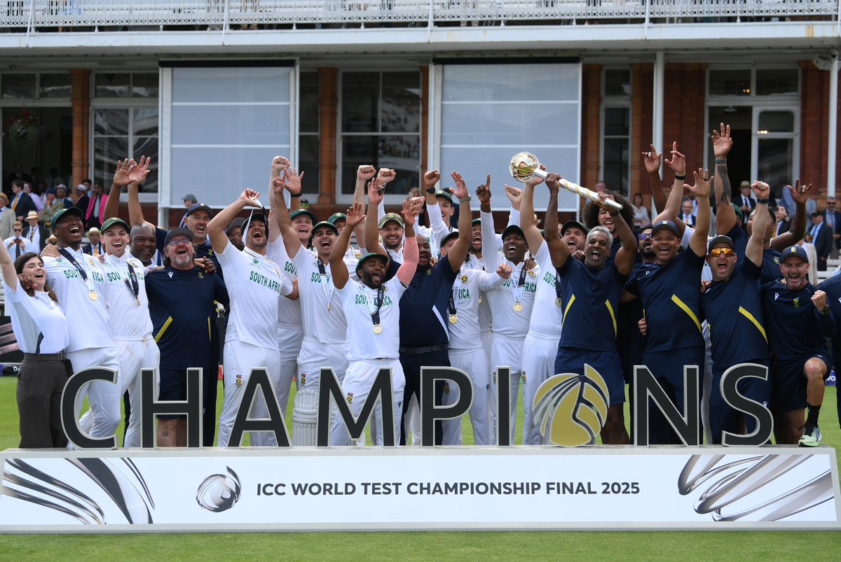pnkjjngr's tweet photo. History made at Lord's! 🏆 South Africa clinches their first-ever ICC title, a monumental triumph for the Proteas! 🇿🇦 #Cricket #ICCChampions #SouthAfrica
#TheUltimateTest #AUSvsSA #WTCFinal https://t.co/L4rV72vqRq