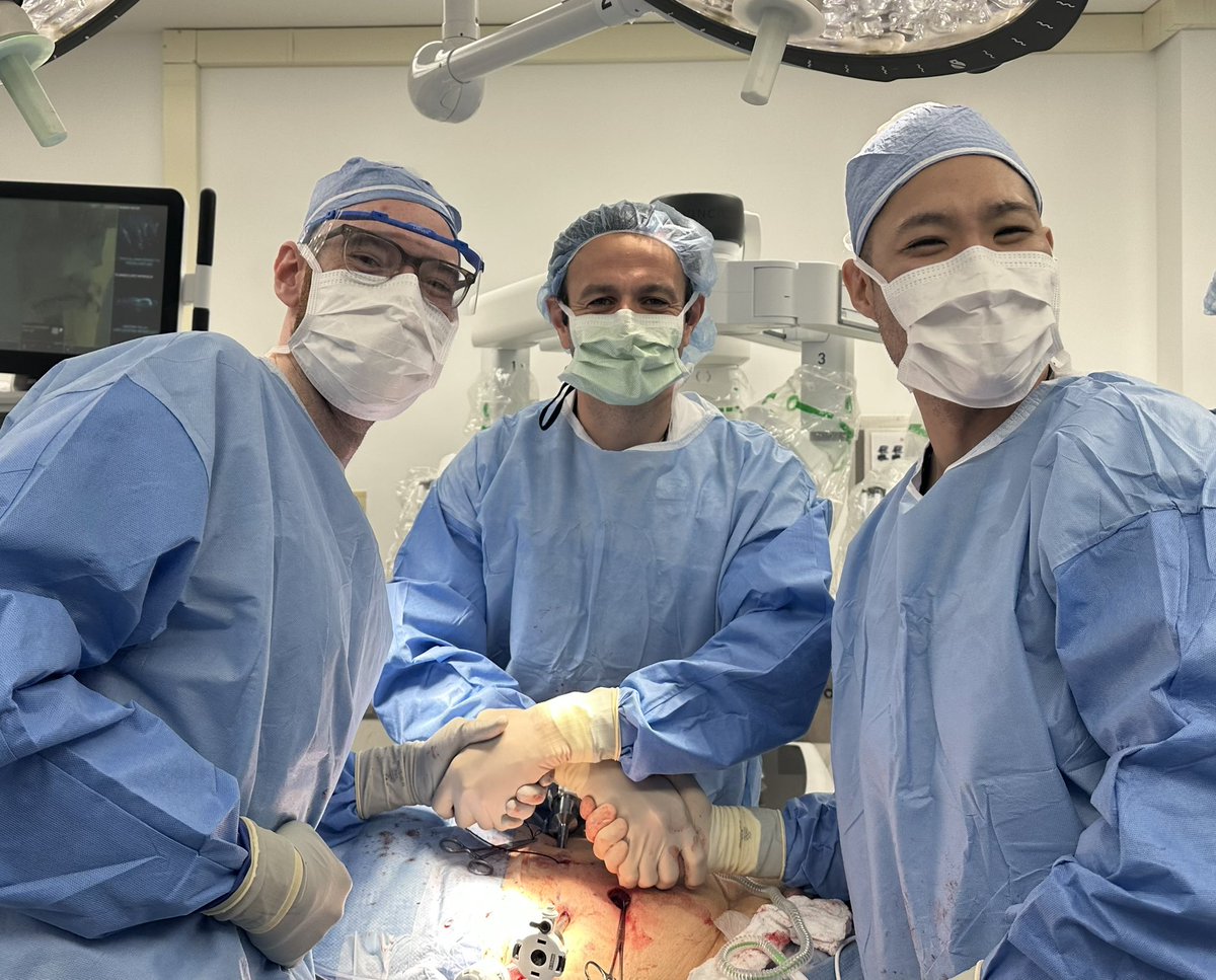 Mohamed Eltemamy (@moeltemamy) on Twitter photo They are ready! Last robotic cystectomy with 2 of my favorite chiefs! Dr Patrick Michael and Dr Paul Oh. Good luck in your next stage. You’ll make us all proud ! 
<a href="/DoctorPaulOhMD/">Paul Oh, MD</a> <a href="/CleClinicUro/">Cleveland Clinic Urology</a> They are ready! Last robotic cystectomy with 2 of my favorite chiefs! Dr Patrick Michael and Dr Paul Oh. Good luck in your next stage. You’ll make us all proud ! 
<a href="/DoctorPaulOhMD/">Paul Oh, MD</a> <a href="/CleClinicUro/">Cleveland Clinic Urology</a>
