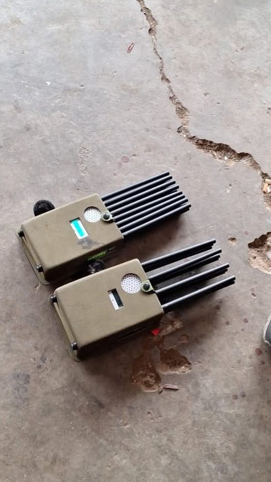 This is a tracking unit removed from a stolen vehicle, and this is two separate types of signal jammer - the majority of all signal jammer use in South Africa is towards vehicle theft.