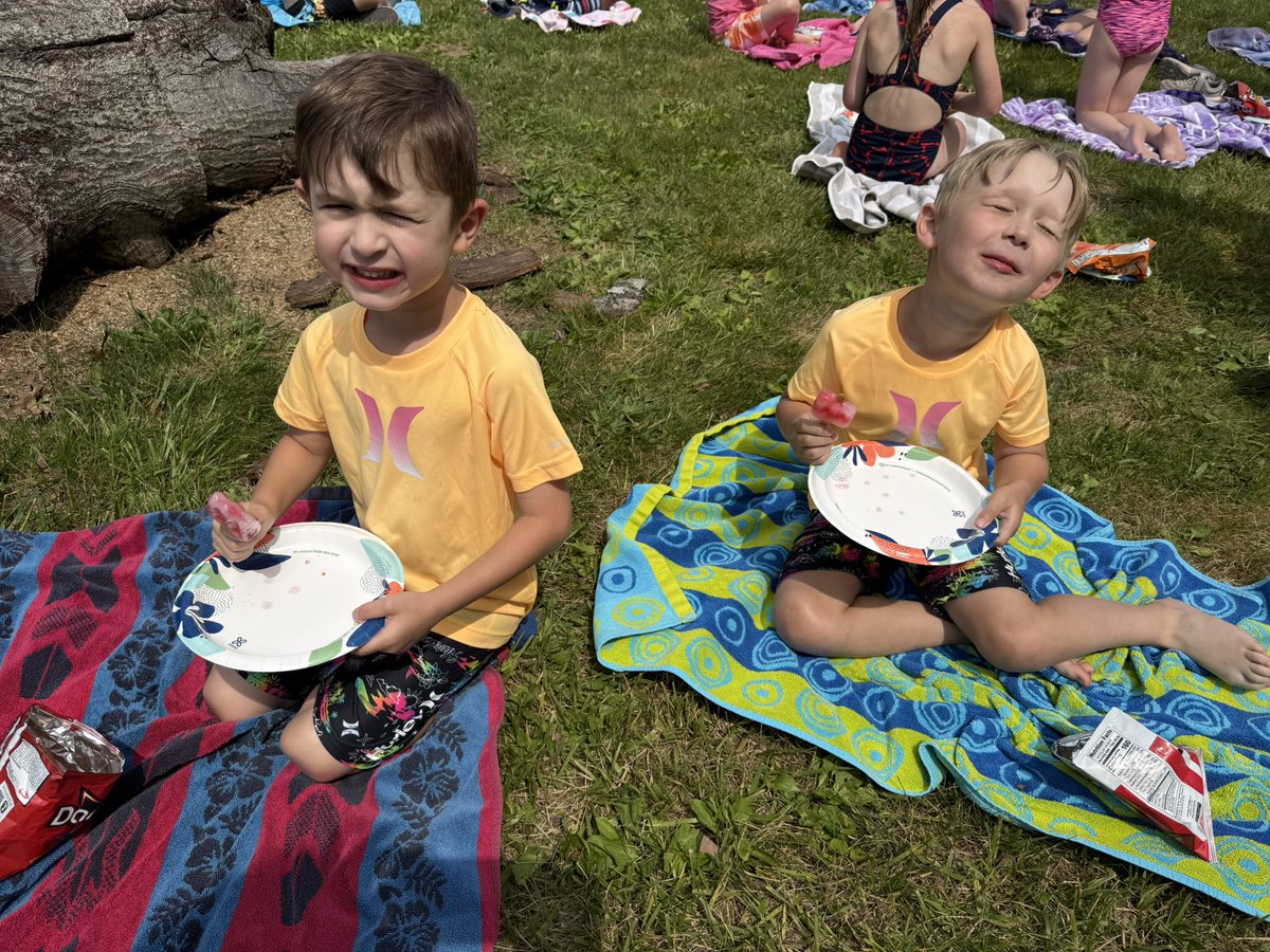 A big thank you to our amazing Kindergarten parents for all the super activities we had at our party today! So. Much. Fun! What a way to end our year together! 💙🐻 <a href="/donna_weidman/">Donna Weidman</a> <a href="/BearTavernES/">Bear Tavern E.S.</a> #beartavernpride