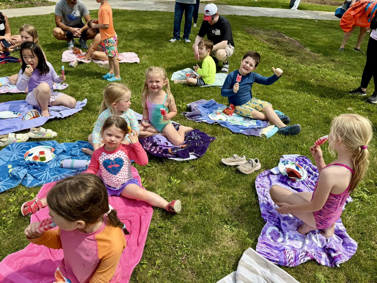 Vicki Krampf tweet media