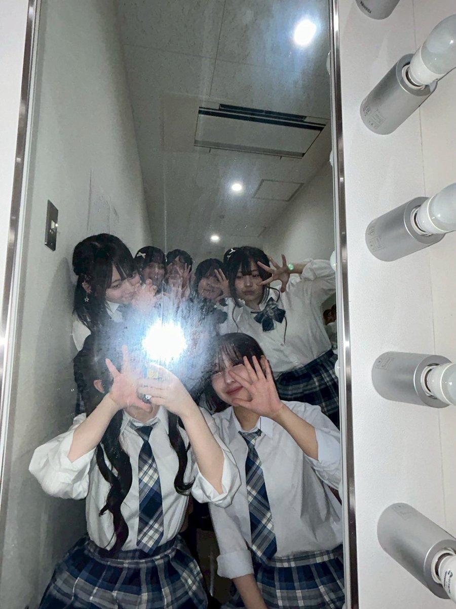 放課後LIVE vol.6ありがとうございました🫧
15期初ライブどうでしたかー？
これからも15期の応援よろしくお願いします📣
そしてそして！8月にまた会いましょう🤫