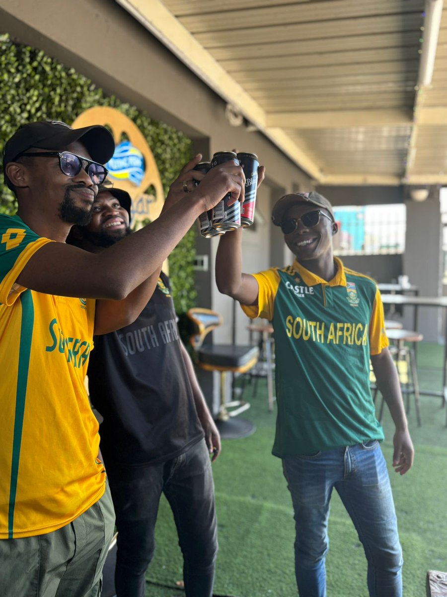 LamaTheCule's tweet photo. The Year Of The Firsts has struck AGAIN! South Africa has won their first ever World Test Championship. This is the first time they have won a trophy in 24 years since Champions Trophy in 2001. The draught is over for my PROTEAS. Year 2025 you BEAUTY ππΏπ¦π #SAvsAUS #LamaStats https://t.co/a5zMc4hGhr