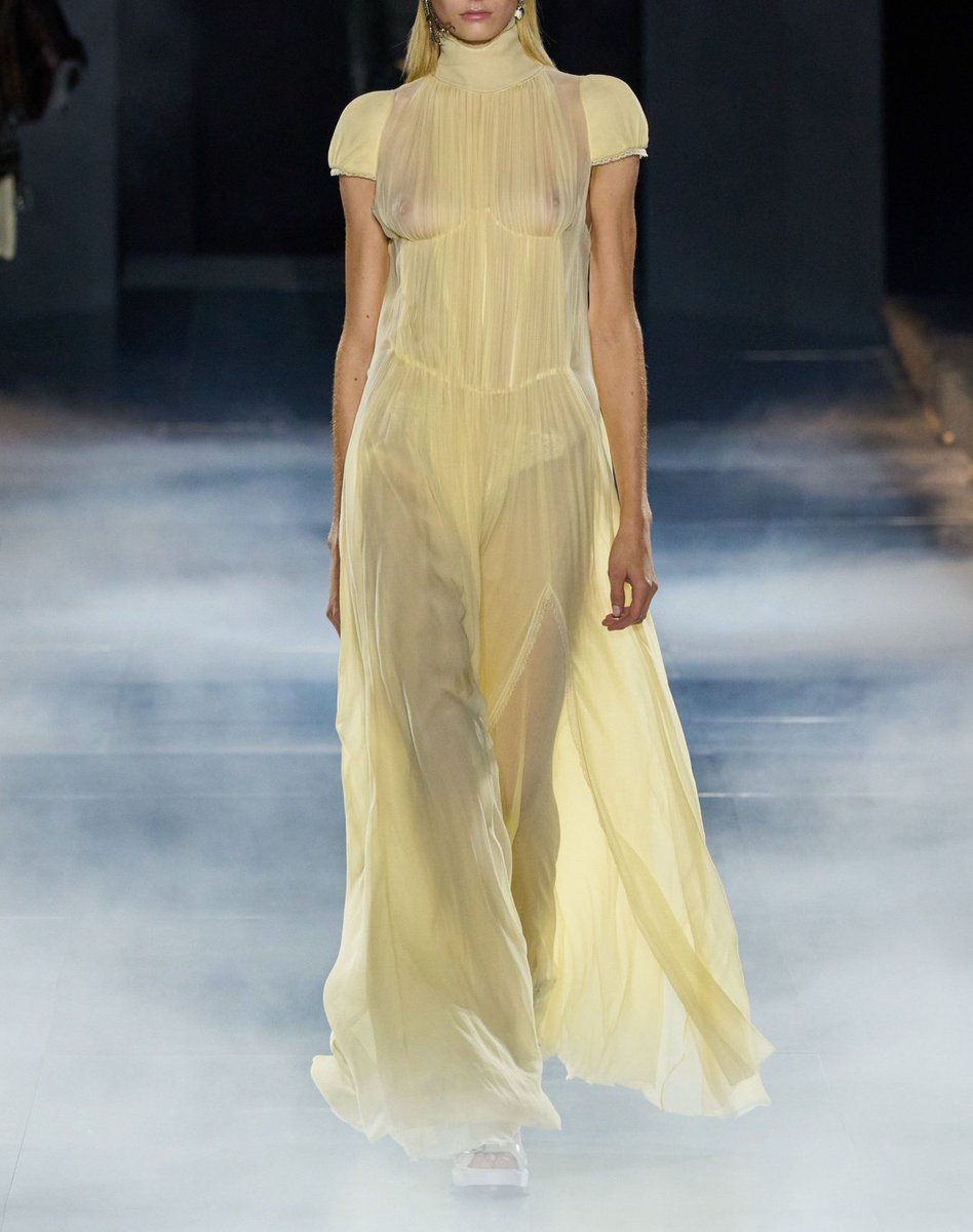 sabrina carpenter’s wearing alexander mcqueen ss25 for rolling stone, styled by jared ellner and shot by david lachapelle