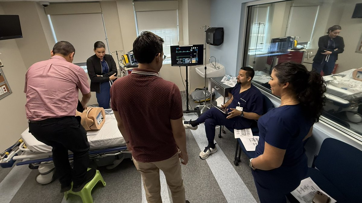 EspicheCarlos's tweet image. Last ACLS class as instructor @sbhimresidency! Grateful to have trained 130+ SBH members since starting as faculty: MDs, RNs ready to save lives! From learning to teaching—what a journey! #ACLS #CV