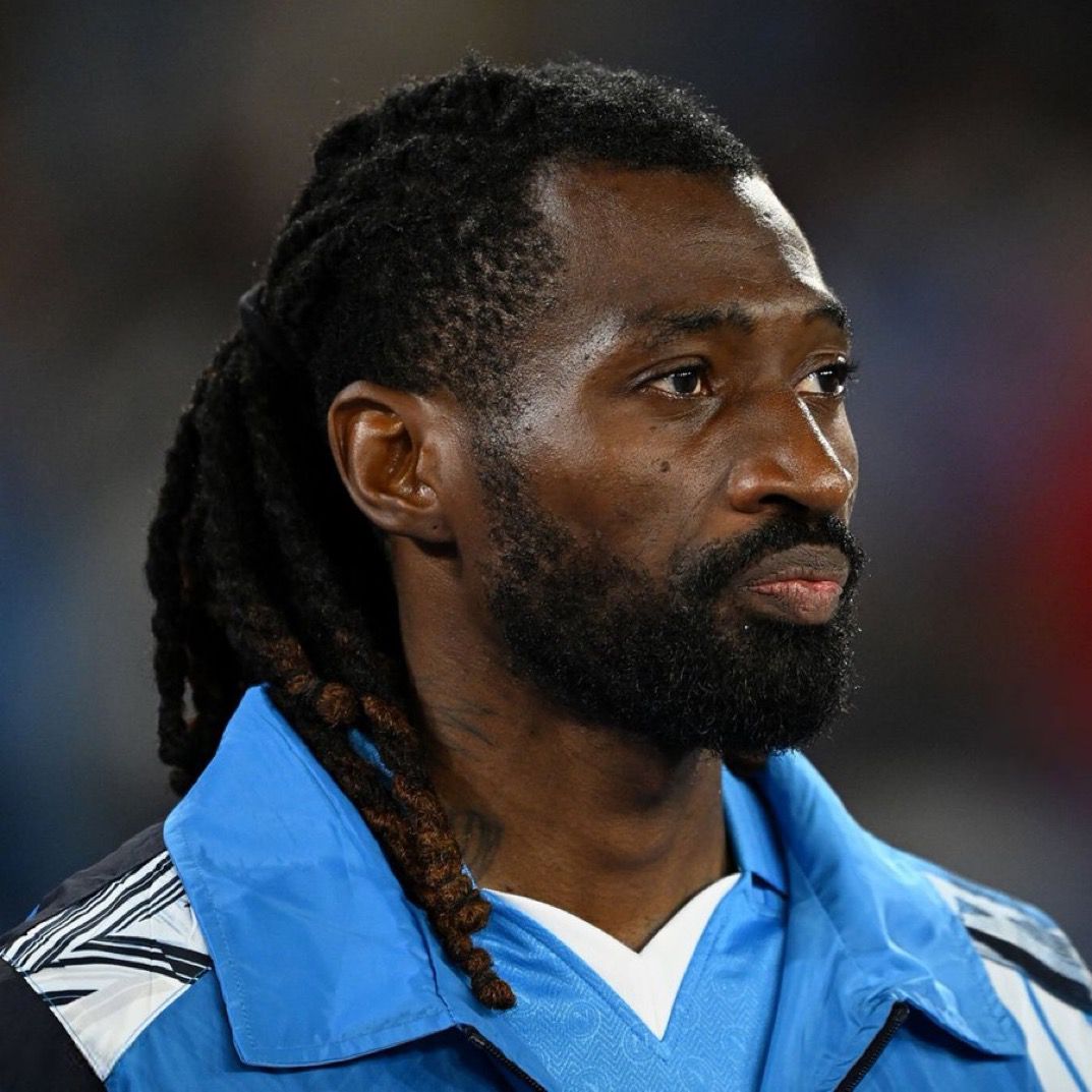 Beşiktaş, Zambo Anguissa'yı kadrosuna katmak için Napoli'ye 12 milyon Euro teklif etti, ancak Napoli bu teklifi reddetti.

(Nico Schira)