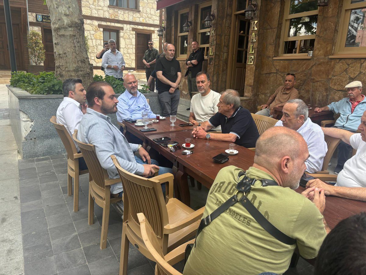 Silivrimize hizmet yolunda bizlere çok büyük katkılar sunan Sn. Bakanımız  Süleyman  Soylu,Bekir Yetkin Ağabeyimize taziye  ziyaretinde bulundular Sağ olsunlar,var olsunlar.