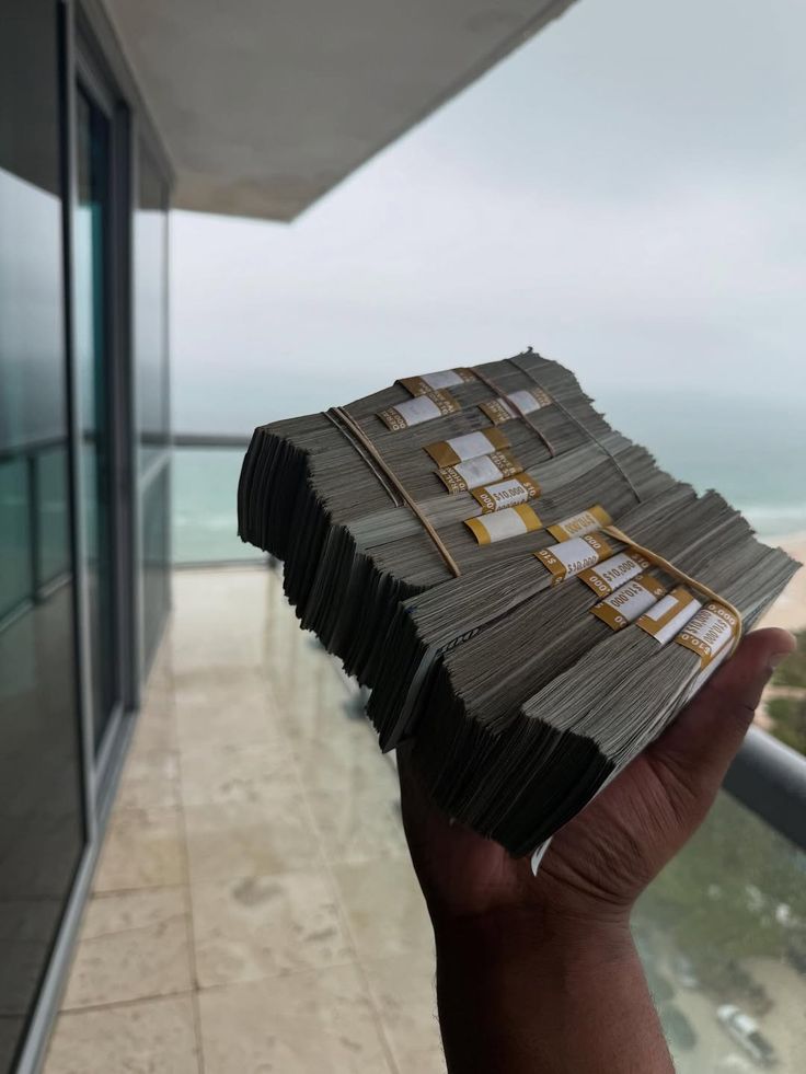 I am grateful for the CASH flowing into my life.

Drop "888" to claim it!!