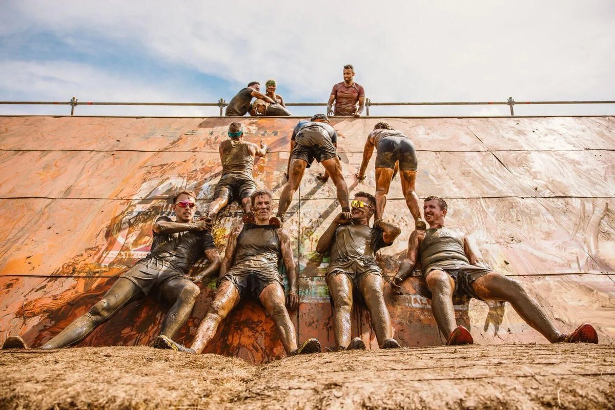 Steve83Roberts's tweet photo. As it’s payday weekend, a reminder…

3 weeks tomorrow a group of us are getting muddy, soaked, electrocuted and generally exhausted, all in support of @BarnsleyHospice 

Link for support below 🙂 https://t.co/IKEGtVK3Wd