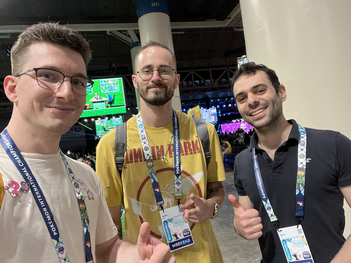Ryo 🎮 🔜 🇳🇱🇮🇹 (@sdg_ryo) on Twitter photo Same pic two years apart! When the first one was taken, <a href="/AzazeL_the_God/">Justin Carris</a> taught me how to approach the game with a proper mindset and connected me to so many of his friends, including <a href="/_yotam_/">yotam</a> <a href="/Dimsunlight/">Toler Webb</a>, and <a href="/CertainLightVGC/">CertainLight</a>. People I talk to and play with to this day!😁 Same pic two years apart! When the first one was taken, <a href="/AzazeL_the_God/">Justin Carris</a> taught me how to approach the game with a proper mindset and connected me to so many of his friends, including <a href="/_yotam_/">yotam</a> <a href="/Dimsunlight/">Toler Webb</a>, and <a href="/CertainLightVGC/">CertainLight</a>. People I talk to and play with to this day!😁