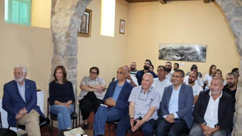 ChehayebAkram's tweet image. شدد النائب #شهيب في كلمته على «أهمية الجهود التي تقوم بها المحمية منذ تأسيسها"، مشيرًا إلى أن هذه "الإنجازات لم تكن لتتحقق لولا الحجر الأساس الذي وضعه الرئيس وليد بك جنبلاط وكذلك لولا كفاءة والتزام فريق العمل". مضيفًا أن «هناك المزيد من العمل المطلوب»
anbaaonline.com/news/290343