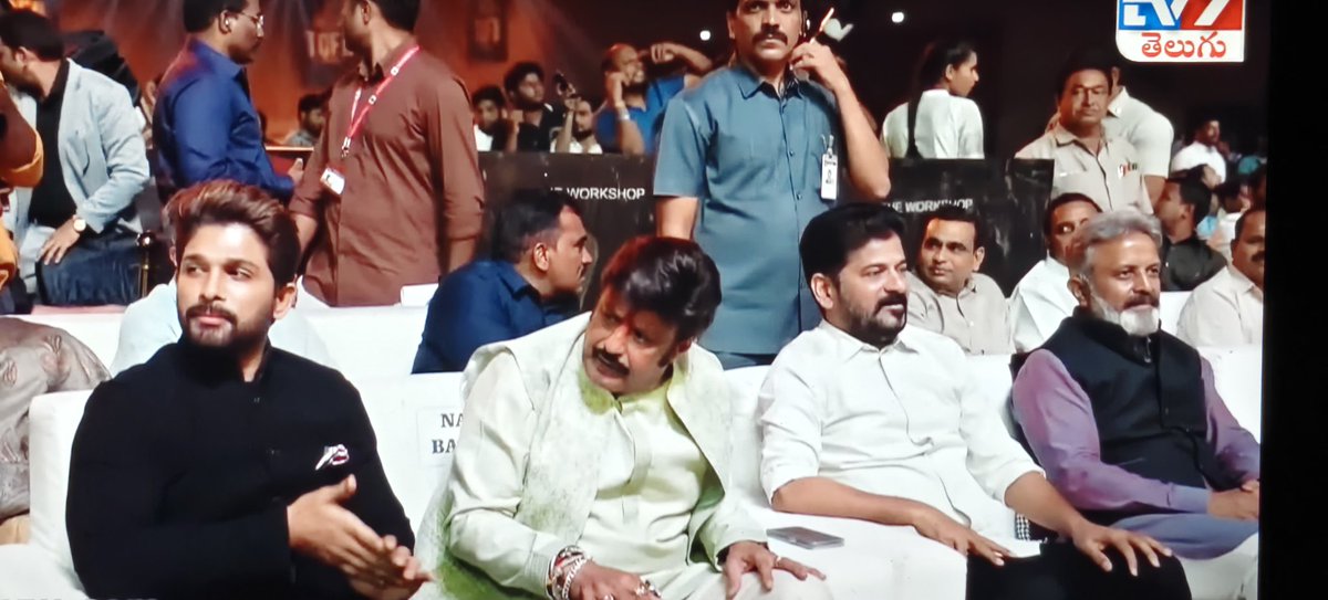 Yashwanth1674's tweet image. BhAAi G Balupu 💥🥵🔥🔥
#FirstGaddarAwardForAA