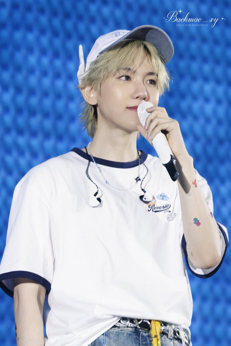 Baekmae_xy's tweet image. 20250607 BAEKHYUN WORLD TOUR &lt;Reverie&gt; in SEOUL
🪽🪽
@B_hundred_Hyun @BAEKHYUN_INB100
#BAEKHYUN #백현 #ベッキョン #伯贤