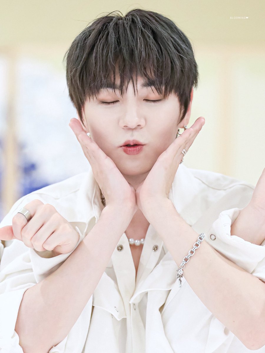 Bloominghm's tweet photo. 250607 PATTERN -Special Holiday-

#패턴 #윤익훈 #쿤
#PATTERN #KOON
#パターン #クン
#Kstage_O #Jstage_O
 
@Pattern_5
@jp_pattern
@Pattern_koon https://t.co/p0BaYtNRg8