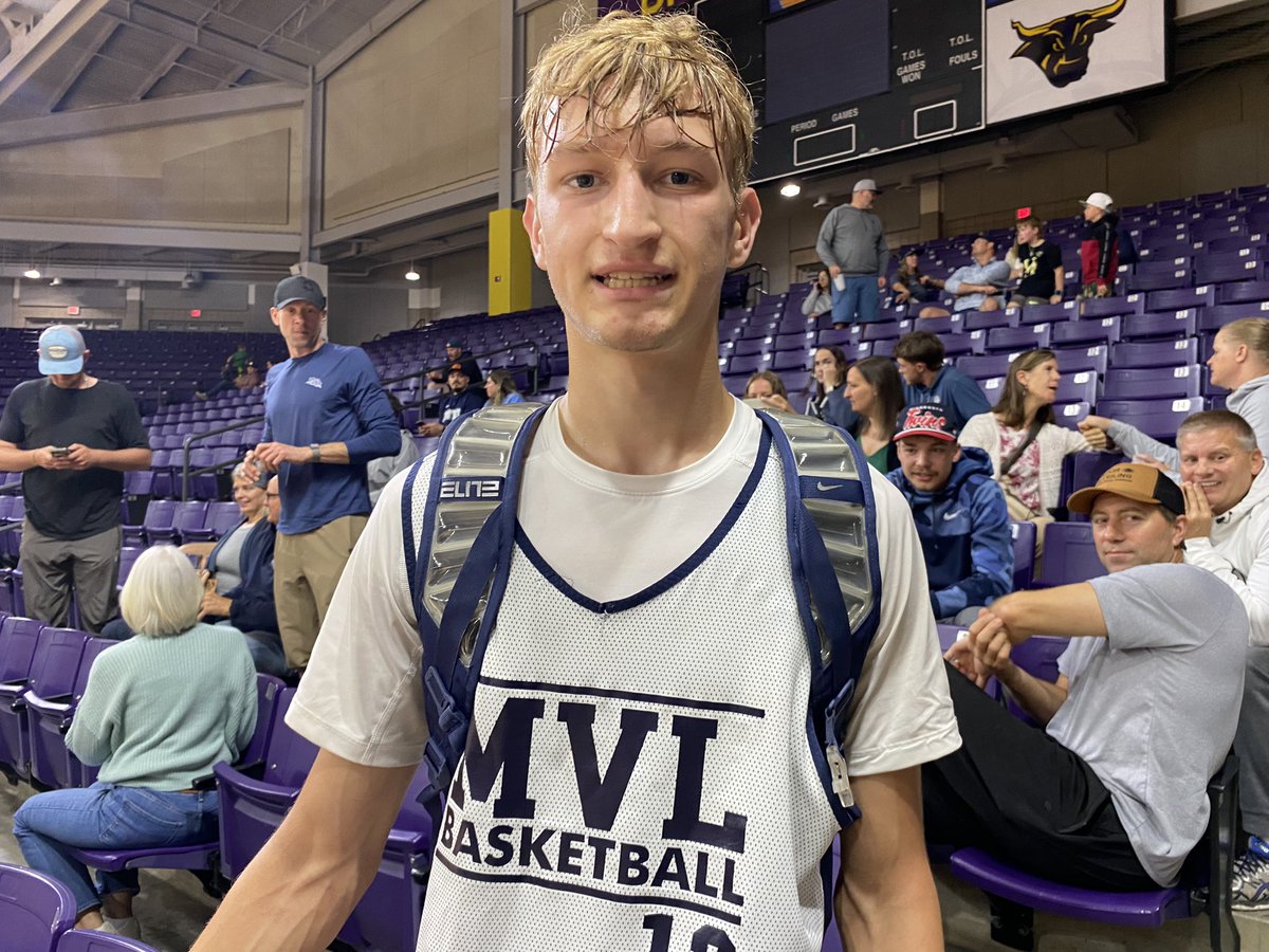 RyanJamesMN's tweet image. MN Valley Lutheran 59
St Peter 50

MVL. Owen Birkholz 14pts/5rb/4ast (5-17fg), Trace Gunderson 11pts (5-11fg), Luke Merseth 11pts/7rbs (5-6fg)

Stp. Parker Maloney 22pts/9rbs (9-13fg, 4-4ft), Carter Dale 11pts/6rbs/4ast (4-11fg)