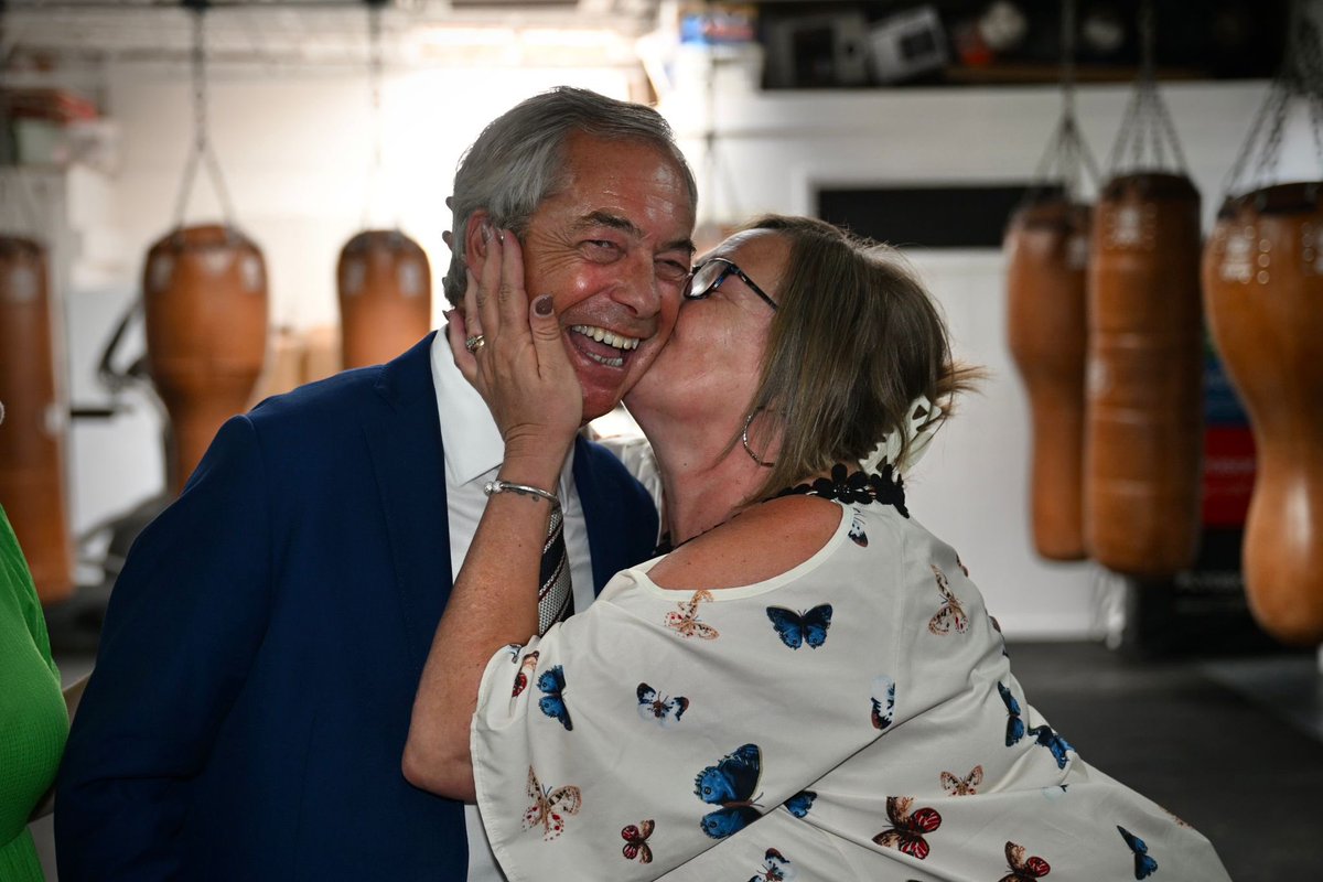 Nigel Farage MP tweet media