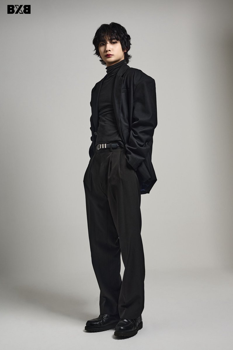 BXB (비엑스비) Profile Photo #2

현우 (HYUNWOO)

#BXB #비엑스비 #HYUNWOO #현우