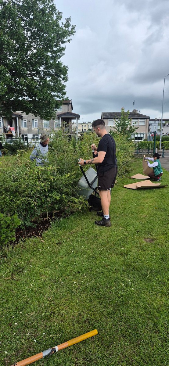Togher Community Garden (@gardentogher) on Twitter photo Saturday mornings in the community garden are all about fresh air, good company, and getting our hands dirty. It’s a simple, fun way to connect and grow, plants and friendships alike.
<a href="/greenspacescork/">Green Spaces For Health</a>
<a href="/CorkHealthyCity/">Cork Healthy Cities</a>
<a href="/CommunityGrdns/">Community Gardens Ireland</a> Saturday mornings in the community garden are all about fresh air, good company, and getting our hands dirty. It’s a simple, fun way to connect and grow, plants and friendships alike.
<a href="/greenspacescork/">Green Spaces For Health</a>
<a href="/CorkHealthyCity/">Cork Healthy Cities</a>
<a href="/CommunityGrdns/">Community Gardens Ireland</a>
