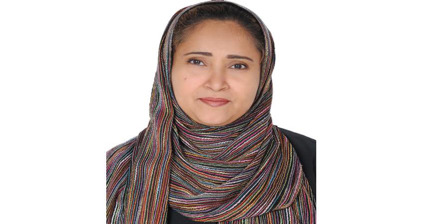في عدن حتى النساء لم يسلموا من اذاكم وفي تظاهرة اليوم النسوية المطالبة بحقهن في الخدمات والحياة الكريمة حاولتم عرقلتها واعتقلتم حرائر عدن الرافضات للظيم والقهر منهن الماجدتين عفراء ومها لإرهابهن وإن افرجتم عنهن ، ياجماعة الخير استحوا شوية على انفسكم ماعاد خليتوا احد إلا واشمئز من