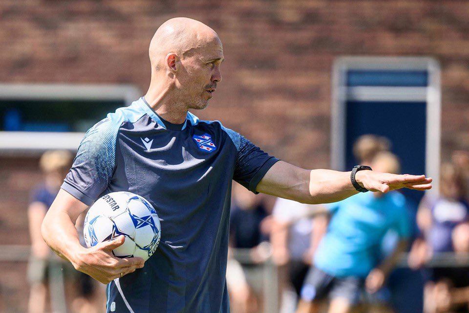 🚨🇳🇱 JUST IN: Harmen Kuperus will become the new goalkeeper coach at Ajax. #Ajax

[🏅: <a href="/OmropFryslan/">Omrop Fryslân</a>]