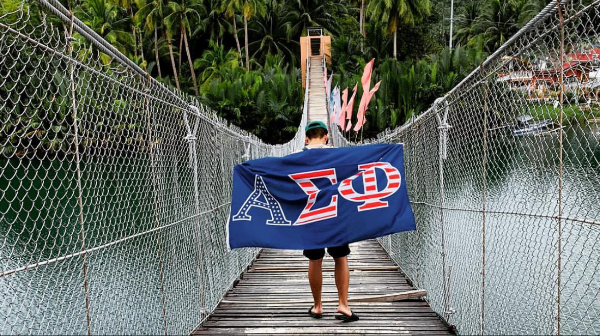 alphasigs's tweet image. Happy National Flag Day! 🇺🇸🇺🇸

Today, let’s reflect on the values that bind us as brothers.

#AlphaSig #TBTM