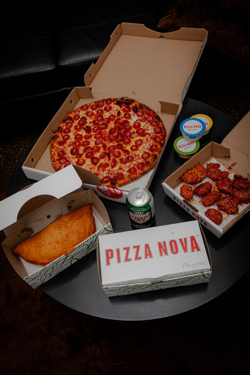 Hungry yet? 😋

Order on the Pizza Nova app and get points for free items! 📲