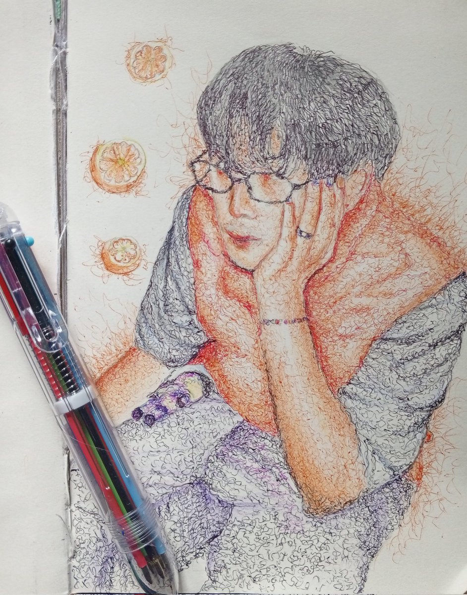 EricUlep's tweet photo. @clfrnia_maki Napa drawing habang nakikinig Ng KAHEL sa LANGIT🍊🐛
@clfrnia_maki #KahelNaLangit https://t.co/E9AVCUGzPO