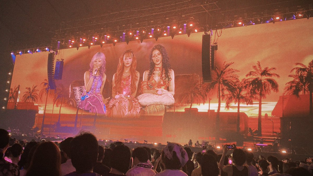 Niklasfish22's tweet photo. TOKYO DOMEの余韻
It’s been a month since the Tokyo Dome Show! Time flies😩😩😩
#XG #XGALX
#XG_TOKYODOME #XG_1STWORLDTOUR
#XG_1STWORLDTOUR_TOKYODOME
#XG_THEFIRSTHOWL https://t.co/w8aBiklclB